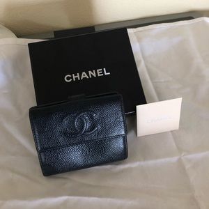 100 % AUTHENTIC COCO CHANEL WALLET